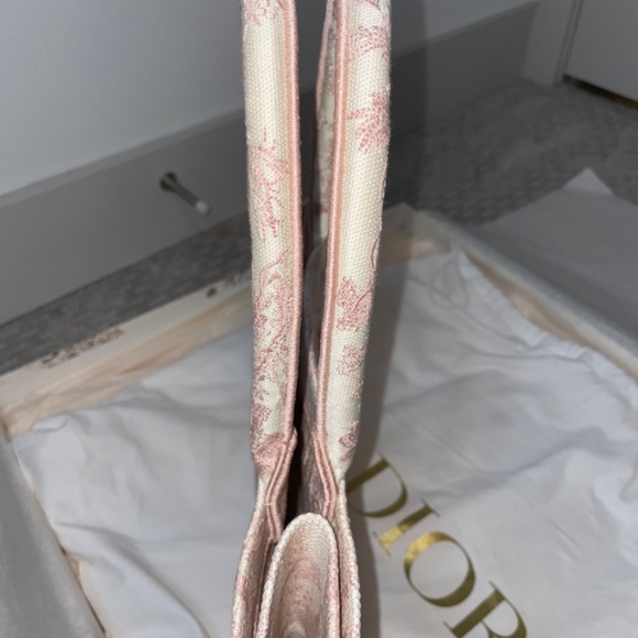 PINK CHRISTIAN DIOR BOOK TOTE MEDIUM - Picture 11 of 16